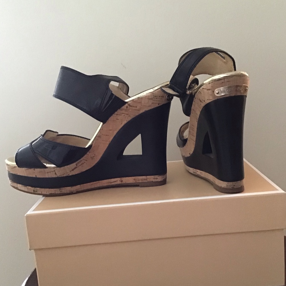 MICHAEL Michael Kors Wedge Size 7.5